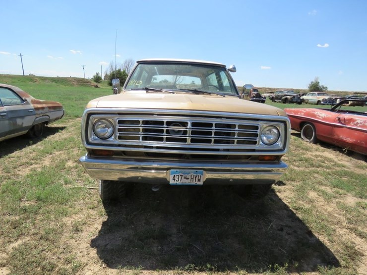 1974-dodge-ram-charger-image-2