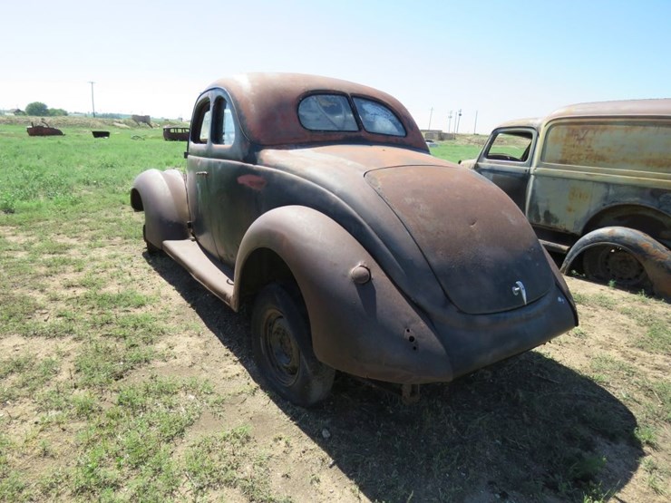 1937-ford-coupe-image-6