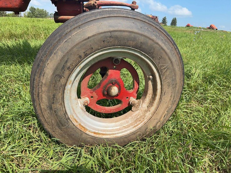 farmall-200-image-21