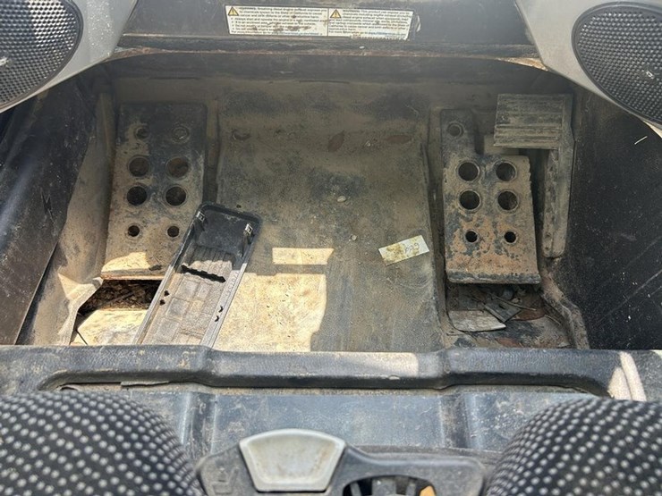 2022-bobcat-t770-image-20