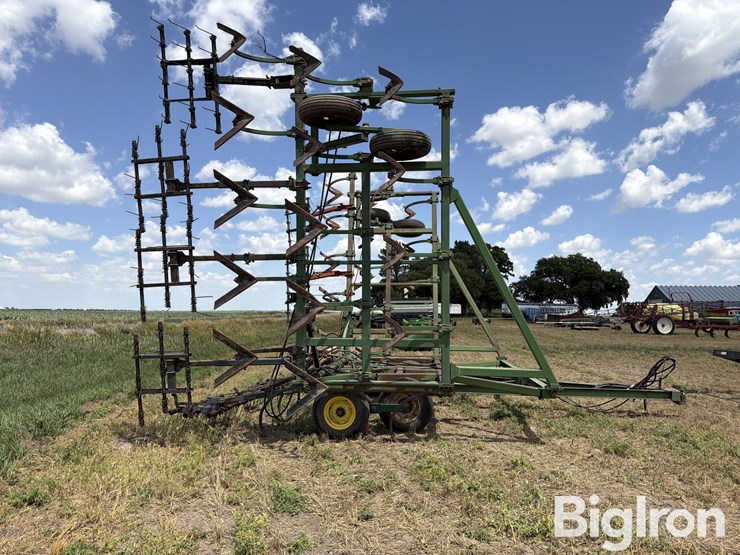 john-deere-1610-image-4