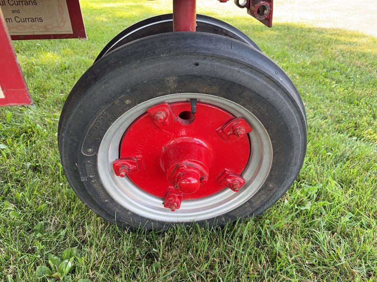 1937-farmall-f-12-image-16