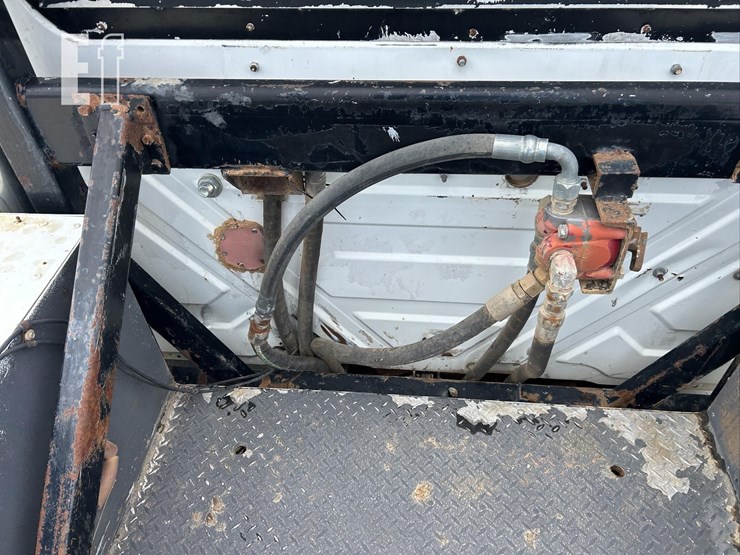 2003-international-durastar-4300-image-46