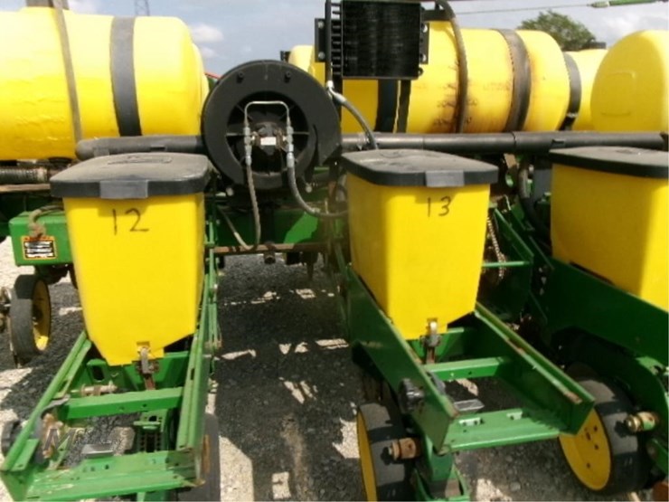 1995-john-deere-7200-image-9