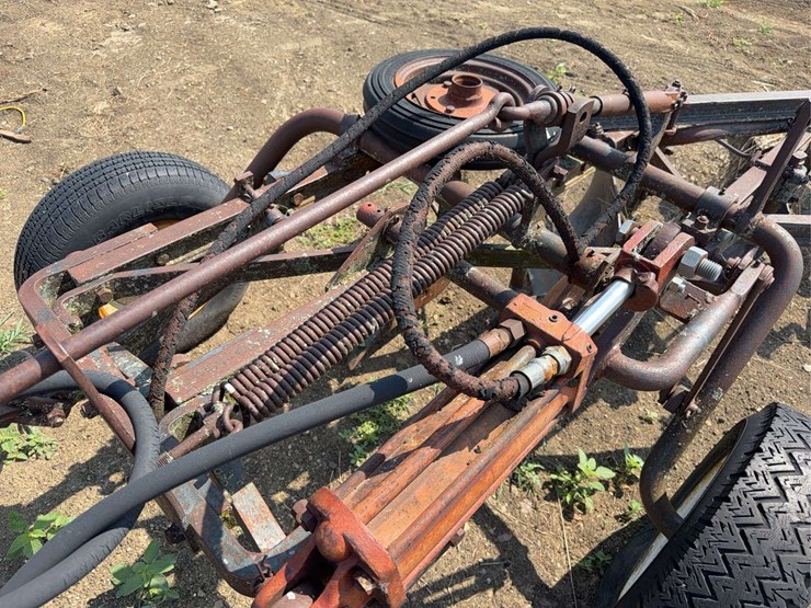 mccormick-deering-four-bottom-pull-tyle-mold-board-plow-image-7