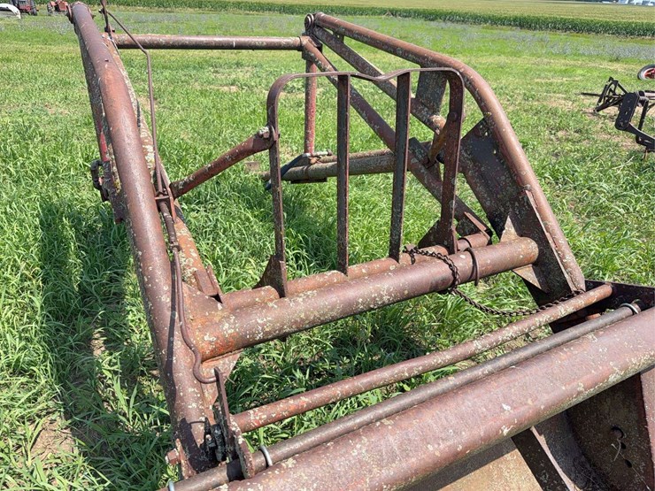 loader-for-farmall-300-or-350-image-6