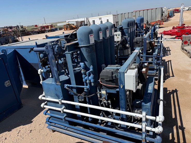 meyers-4-station-4-bottle-diesel-powered-accumulator-closing-unit,-skidded-image-2