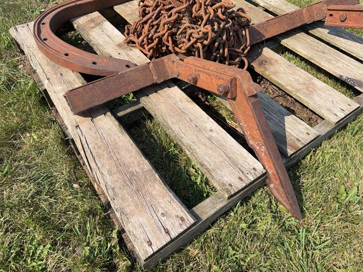 fast-hitch-toolbar,-plow-beam,-and-tire-chain-image-4