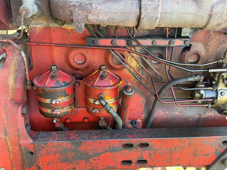 farmall-806-diesel-image-23