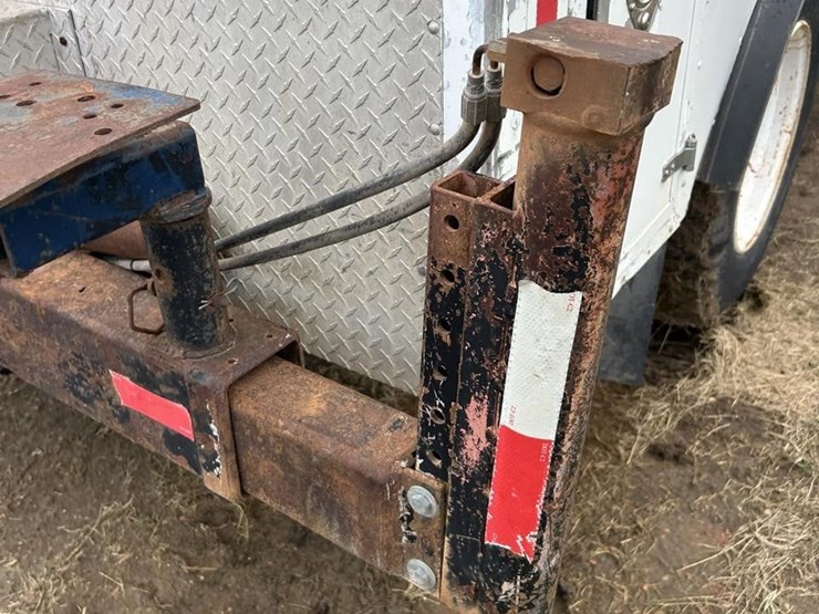 2003-international-durastar-4300-image-29