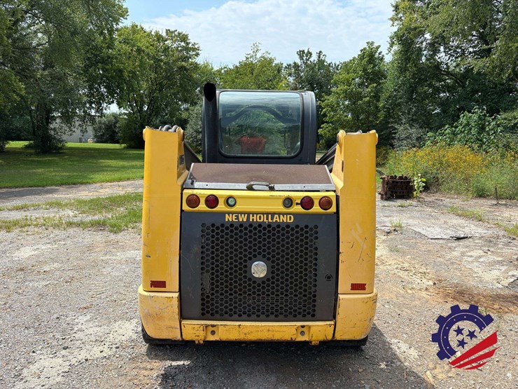 new-holland-c227-image-5