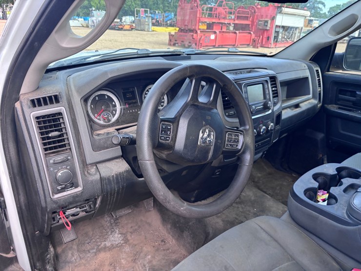 2015-dodge-ram-1500-image-7