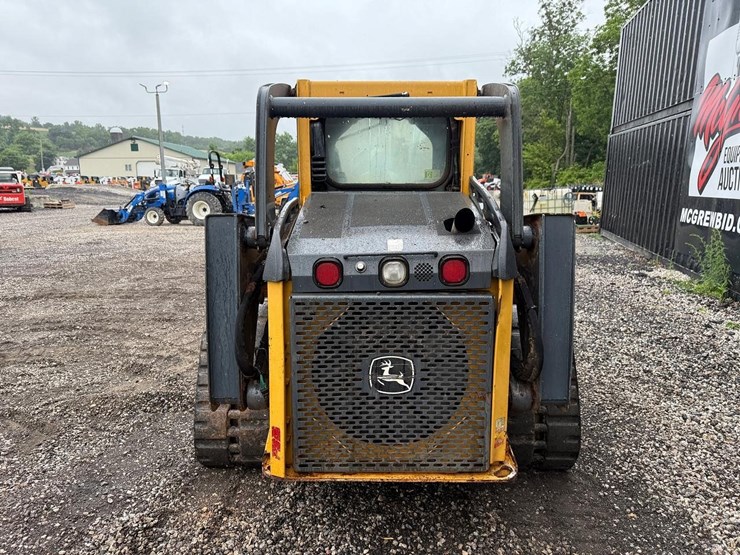 2012-deere-323d-image-3