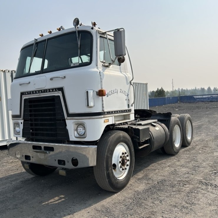 1976 INTERNATIONAL TRANSTAR II