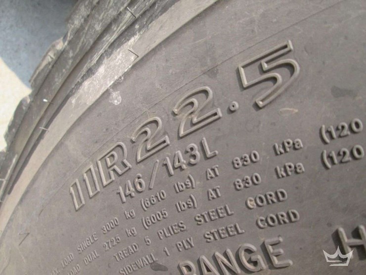2015-freightliner-108sd-image-31
