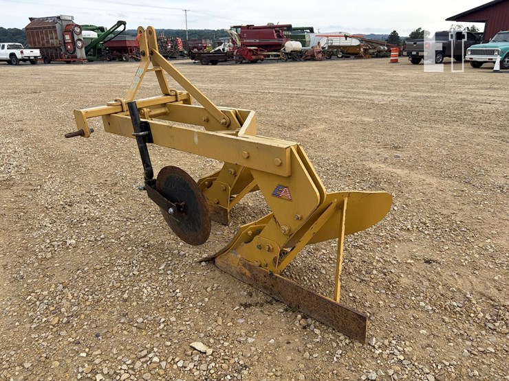 plow-2-bottom-885-image-2