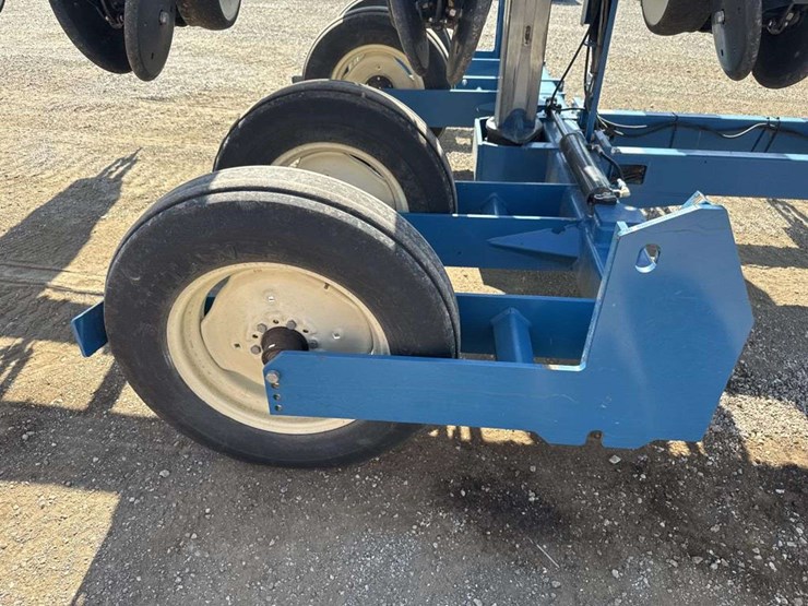 kinze-3500-image-25