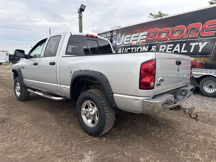 2009-dodge-ram-2500-image-2