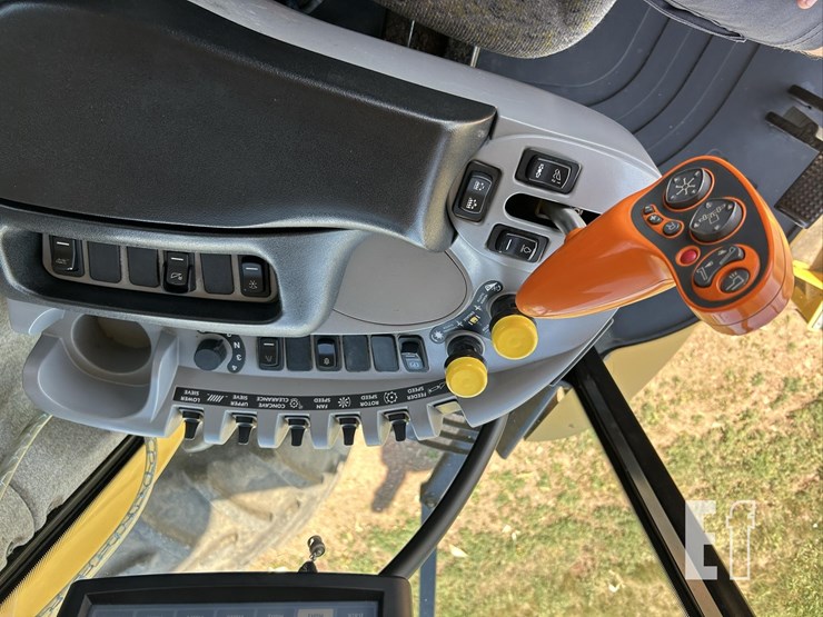 2013-new-holland-cx8080-image-79