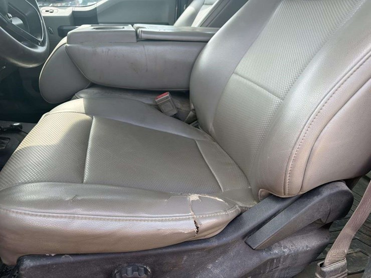 2019-ford-f550-xl-image-12