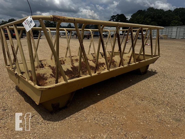 hay-/-silage-feeder-image-1