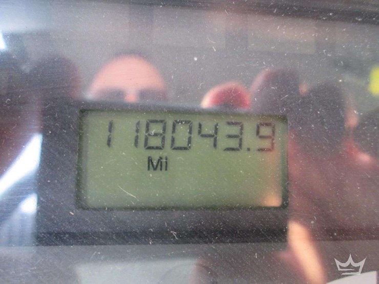 2015-freightliner-108sd-image-9