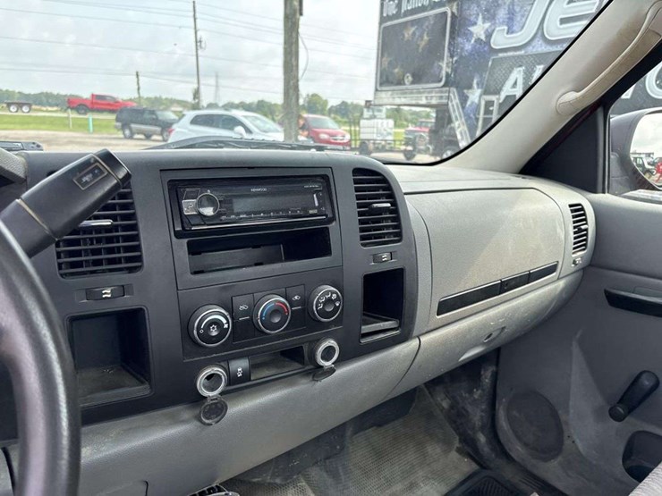 2013-gmc-sierra-1500-image-14