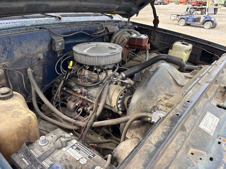 1986-chevrolet-custom-deluxe-20-image-24