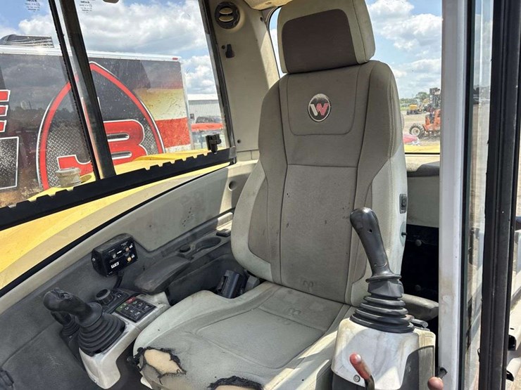 2019-wacker-neuson-et145-image-24