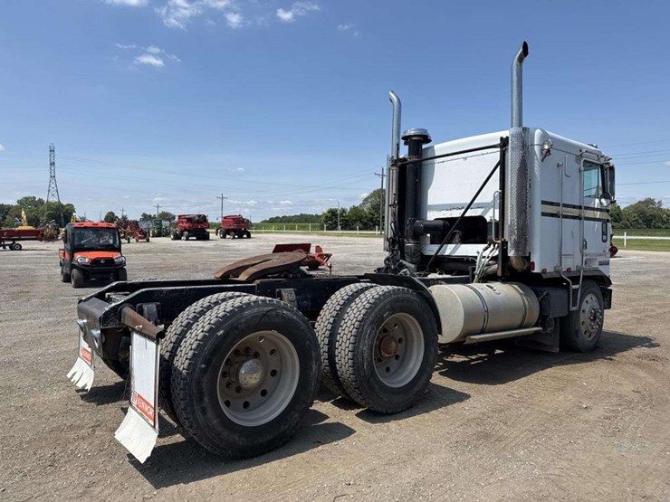 1978-kenworth-k100-image-4