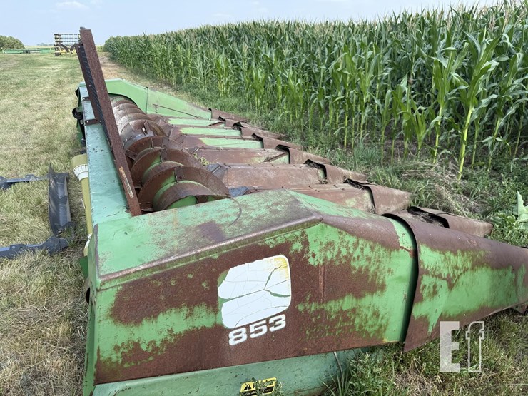 john-deere-853-image-2