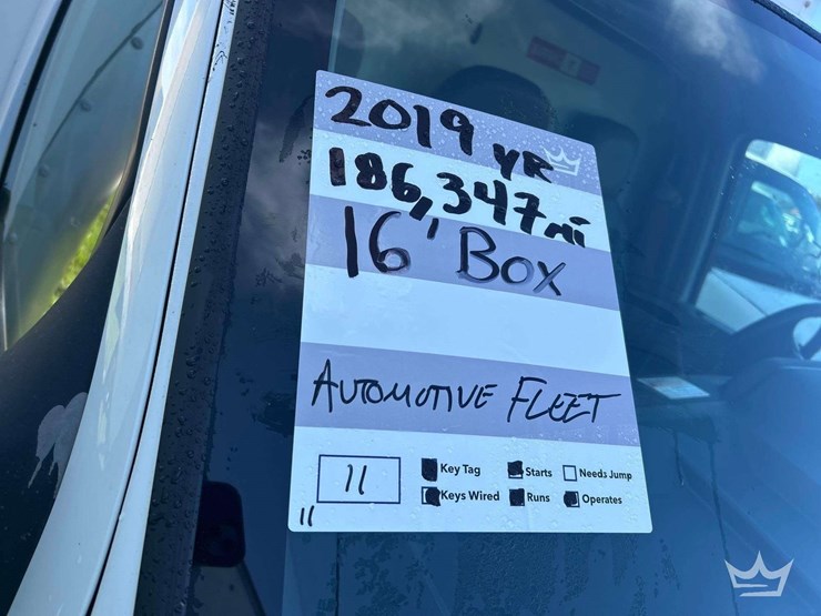 2019-ford-e350-image-24