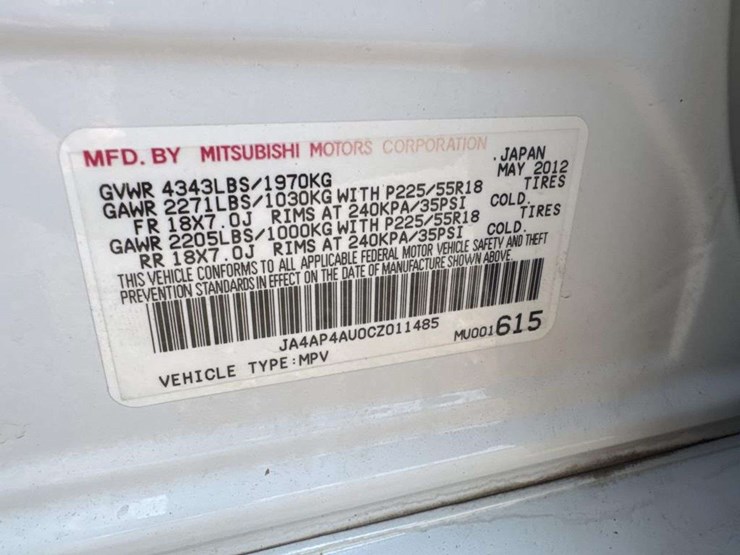 2012-mitsubishi-outlander-image-13
