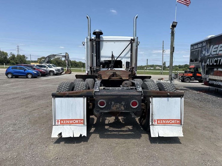 1978-kenworth-k100-image-3