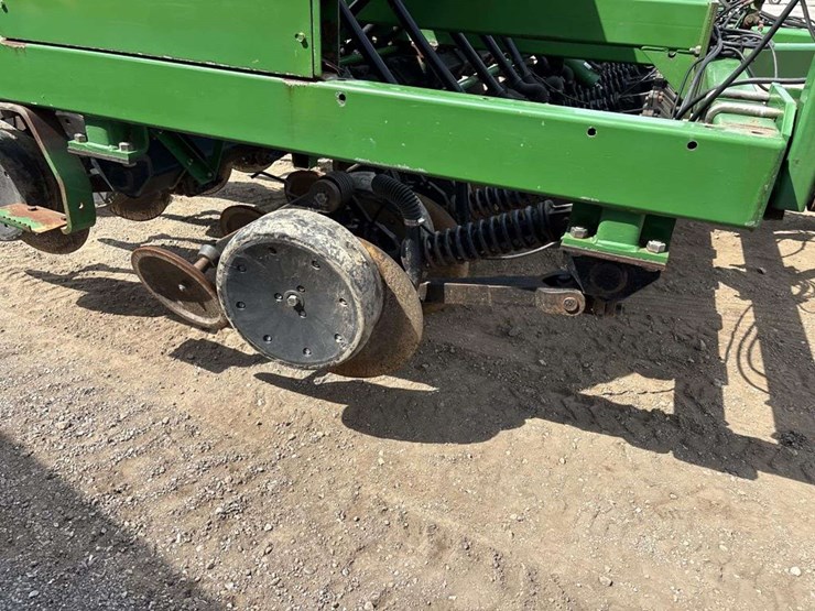 john-deere-1560-image-13