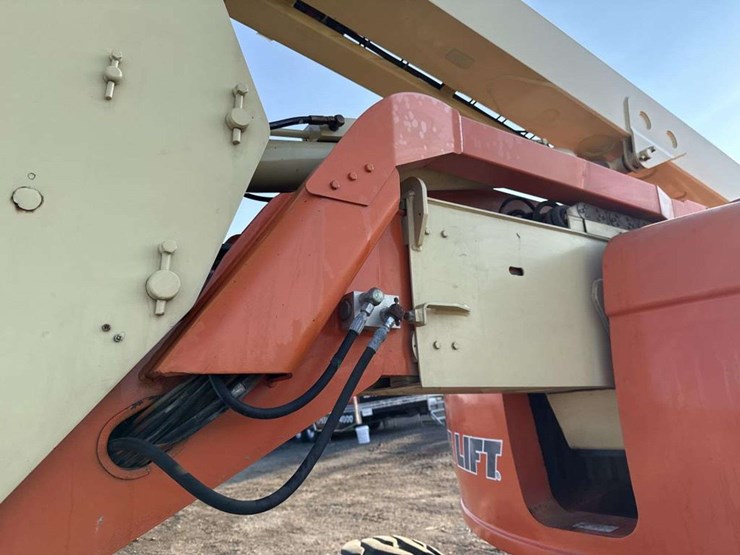 1998-jlg-600a-image-14
