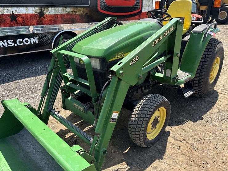 john-deere-4210-image-12
