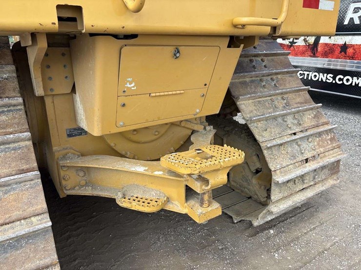 caterpillar-d6n-lgp-image-13
