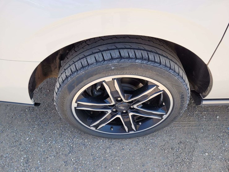 2019-ford-expedition-limited-image-4
