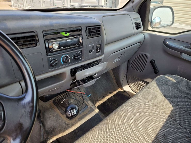 2000-ford-f250-image-15