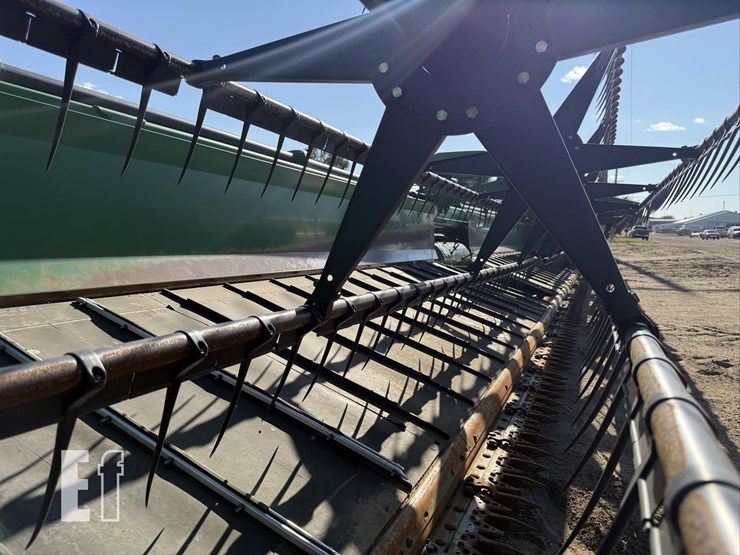 2010-john-deere-640d-image-47