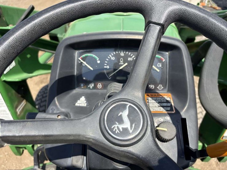 john-deere-4210-image-17