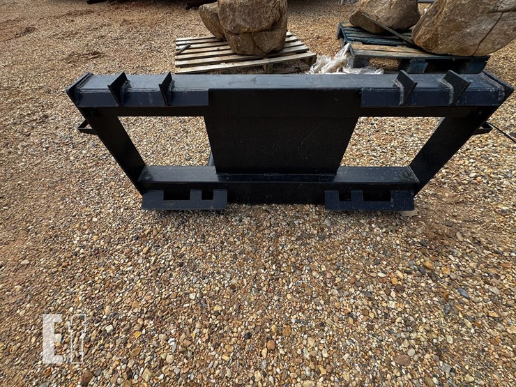 hay-spear-skid-steer-attach-image-2
