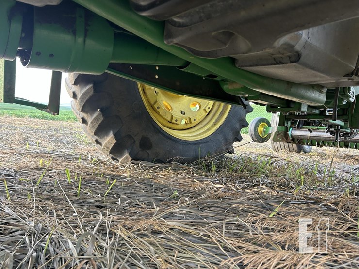2008-john-deere-7230-premium-image-47