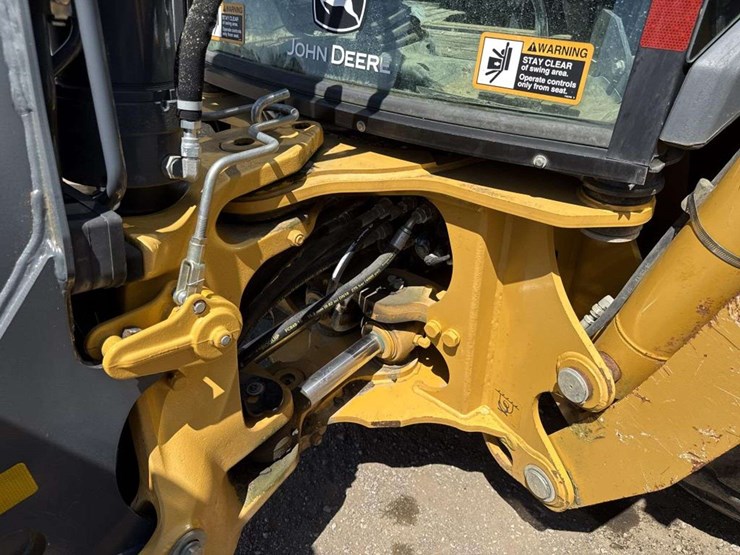 deere-310sl-image-17