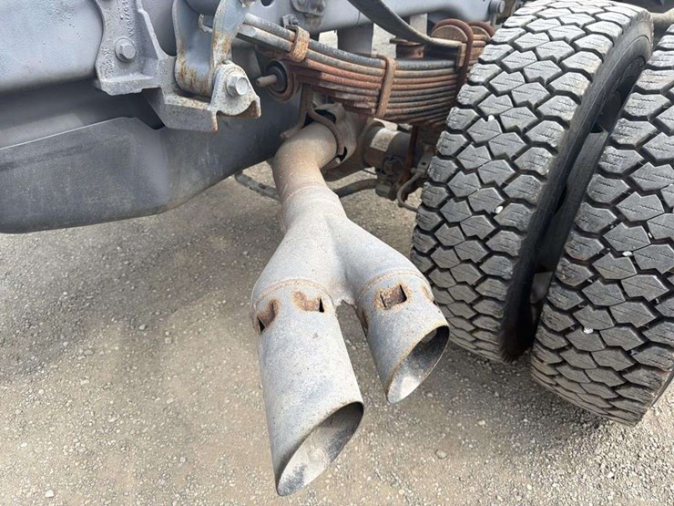 2019-ford-f550-xl-image-23