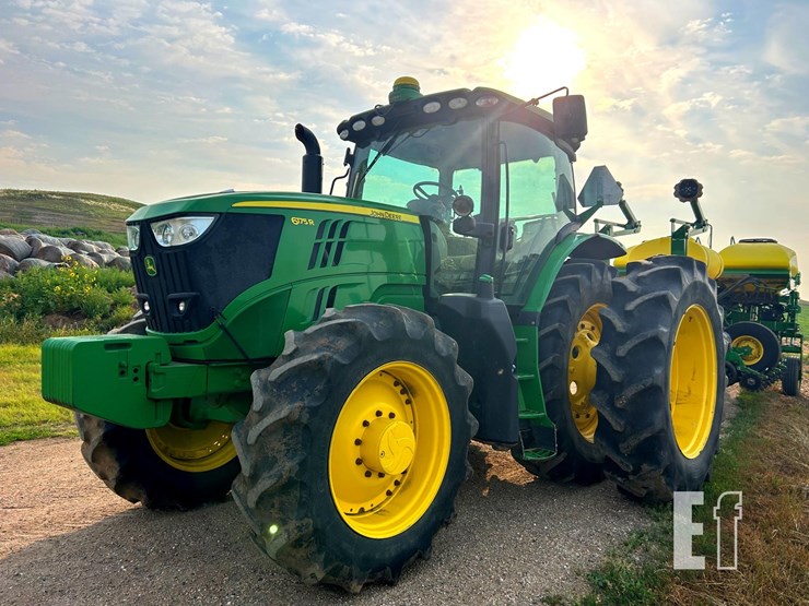 john-deere-6175r-image-1