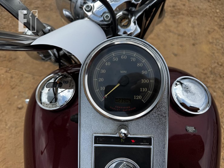 2002-harley-davidson-heritage-softail-classic-image-5