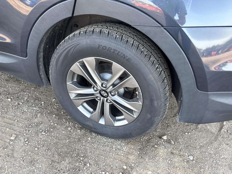 2015-hyundai-santa-fe-image-8