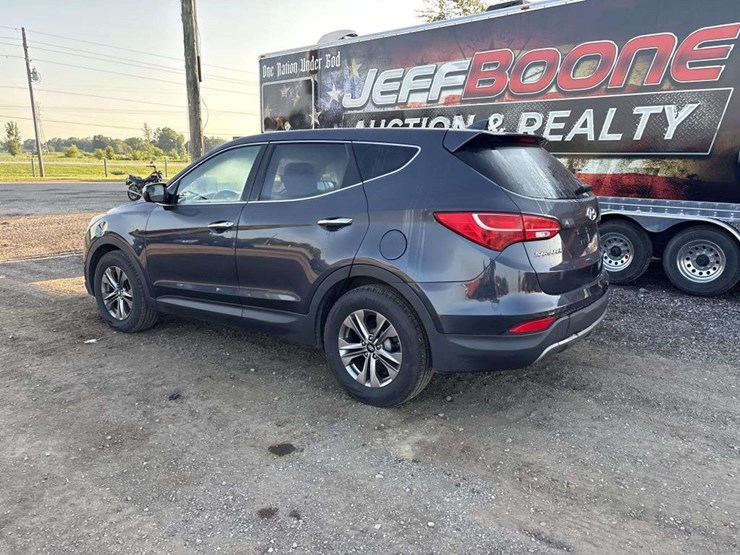 2015-hyundai-santa-fe-image-2